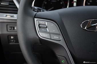 2017款全新胜达2.4L手动两驱智能型5座