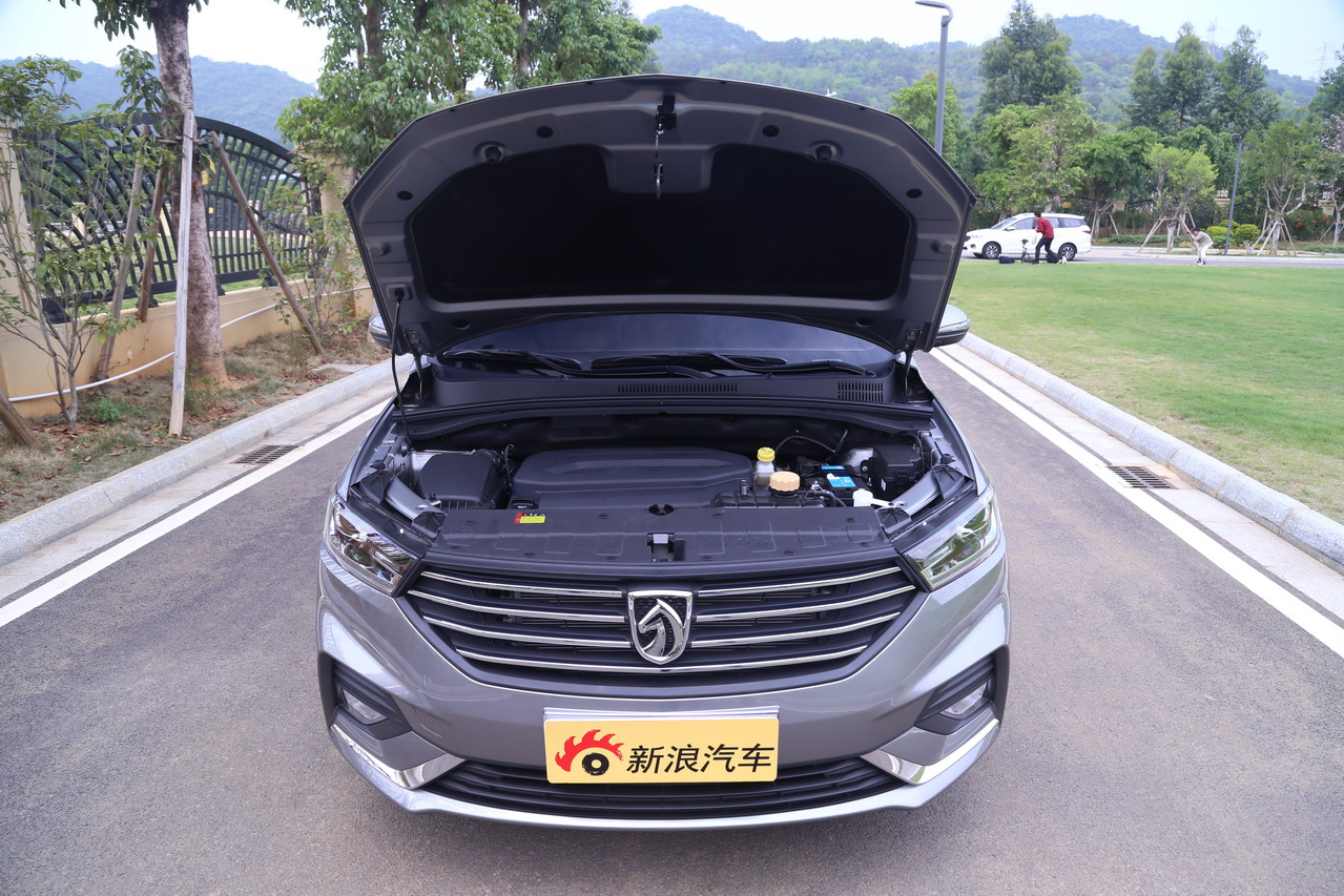 2018款宝骏360 1.5L手动舒适型国V图片