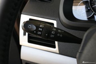 2018款中兴威虎 2.5T柴油国V两驱豪华型中双XD25T5