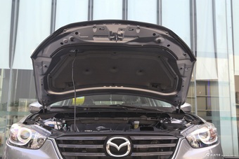 2015款马自达CX-5 2.0L自动两驱都市型