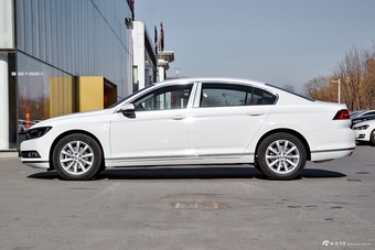 2017款迈腾1.8T自动330TSI DSG领先型