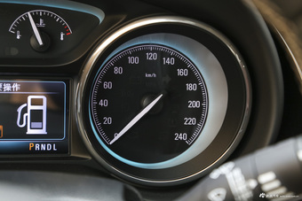 2017款昂科威1.5T自动两驱精英型20T