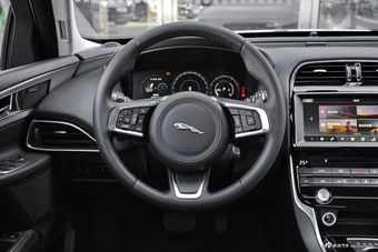 2018款捷豹XEL 2.0T自动250PS尊享版