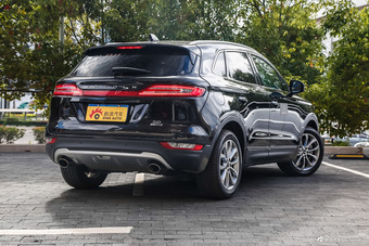 2016款林肯MKC 2.0T自动两驱尊雅版