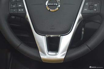 2017款沃尔沃V40 1.5T自动T3 智雅版