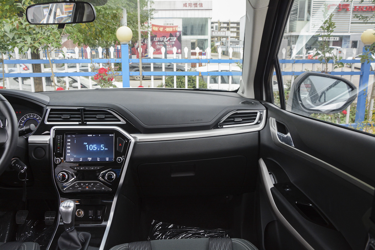 2018款海马S5青春版 1.6L手动精英型