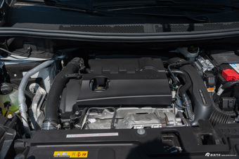 2017款标致5008 1.8T自动380THP精英版5座