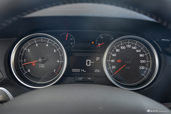 2016款东风标致408 1.6T自动豪华版