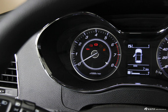 2016款 宝骏560 1.5T手动精英型