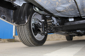 2016款悦翔V7 1.6L手动乐享型国V