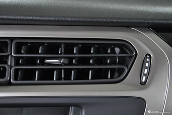 2016款标致301 1.6L自动舒适型