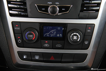 2017款揽福1.9T手动柴油两驱豪华版5座