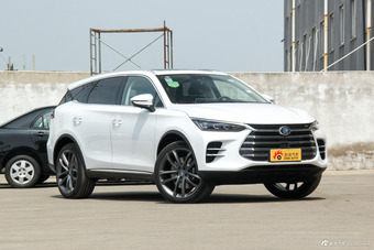 2018款比亚迪唐新能源2.0T全时四驱智联创享型7座