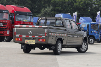 2016款神骐F30 1.5L手动舒适版长轴