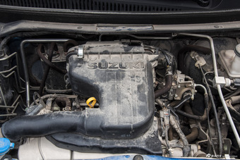 2013款奥拓1.0L手动豪华型 海沙蓝