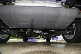 2017款哈弗H8 2.0T自动汽油四驱尊享型