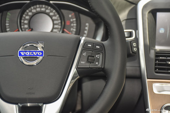 2017款沃尔沃XC60 2.0T自动T5 智进版