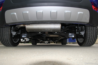 2016款驭胜S330 1.5T自动两驱旗舰版