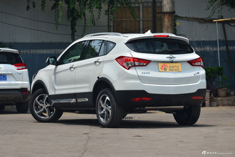 2017款海马S5强动力版1.5T自动旗舰型