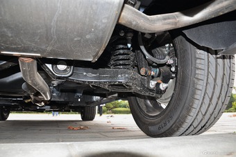 2016款众泰SR9 2.0T手动极致之梦版