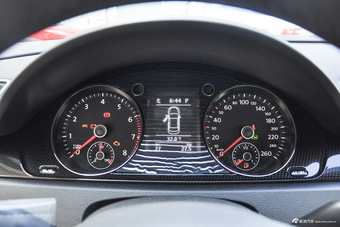 2016款迈腾1.8T自动TSI智享豪华型 幻影黑