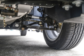 2015款风云2 1.5L手动新锐版 活力蓝