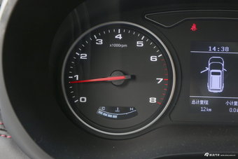 2018款瑞风R3 1.6L手动舒适型