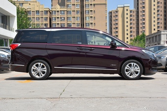 2017款GL8 2.0T自动 Avenir