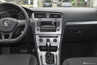 2016款高尔夫1.6L自动时尚型