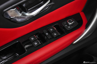 2016款哈弗H1 1.5L手动舒适型蓝标改款 钛白