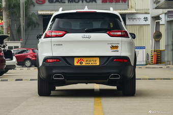 2017款自由光2.4L自动领先版