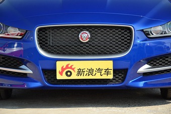 2017款捷豹XE R-SPORT 2.0T自动i4 Ti (200PS)