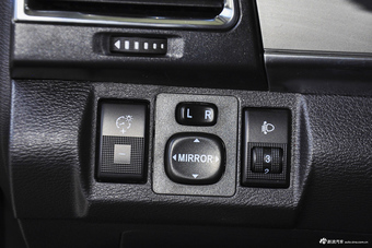 2016款哈弗H2 1.5T手动两驱精英型 经典黑