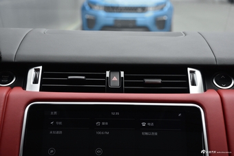 2018款路虎揽胜运动 3.0 v6锋尚创世版DYMAMIC