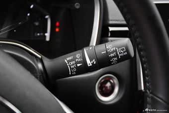 2017款CR-V 1.5T 240TURBO自动四驱尊贵版