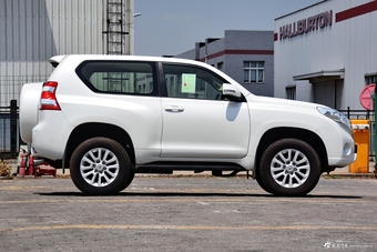 2016款普拉多三门版2.7L GX-R V6 中东版