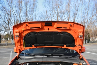 2017款自由侠2.0L自动四驱越能版