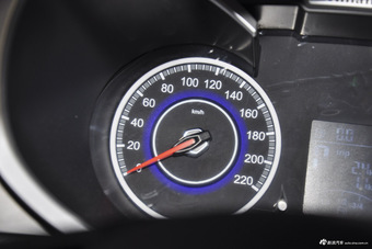 2016款中华V3 1.5L手动舒适型