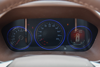 2018款北汽幻速S7 1.5T 手动尊贵型