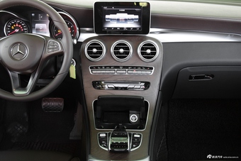 2017款奔驰GLC300 2.0T自动 4MATIC豪华型