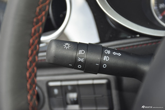 2016款中华V3 1.5L自动智能型