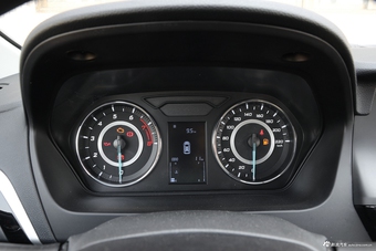 2017款V5菱致1.6L手动基本型