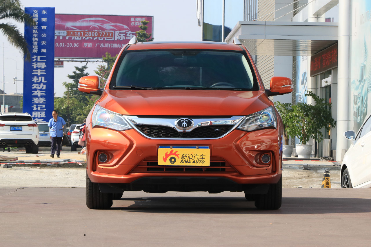 2017款比亚迪宋盖世升级版1.5TI手动豪雅型