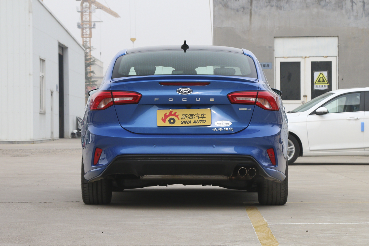 2019款福克斯三厢1.5T自动ST Line EcoBoost 180