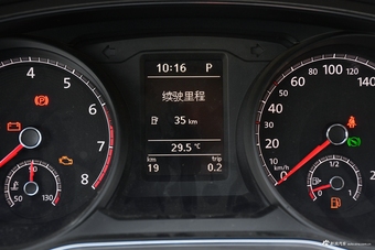 2017款上汽大众帕萨特330TSI DSG尊荣型