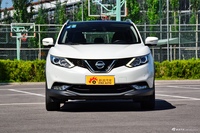 2017款逍客2.0L自动旗舰版 