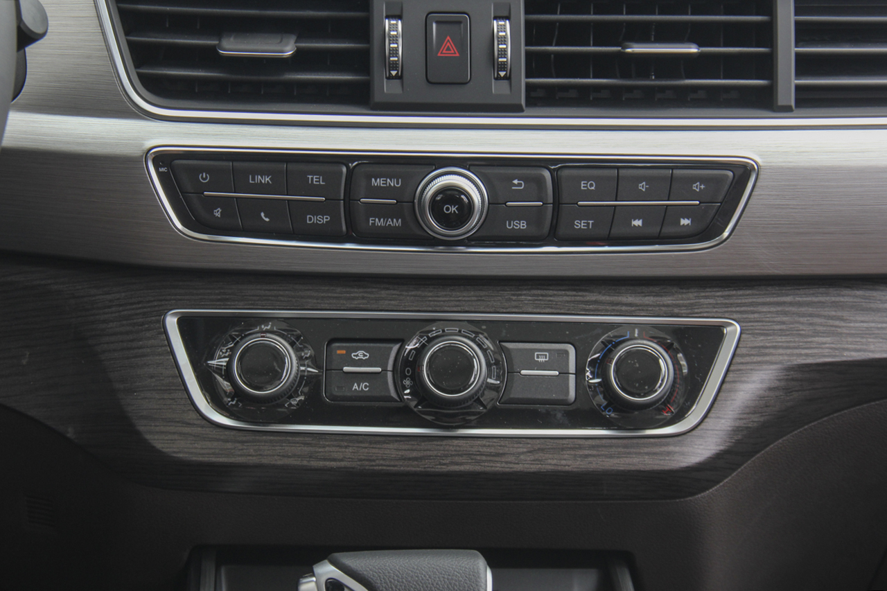 2017款景逸X6 乐享系列1.5T自动豪华型