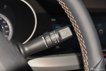 2018款逸动1.6L GDI自动领尚型 