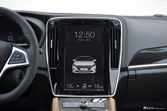 2018款比亚迪秦EV450 智联尊尚型