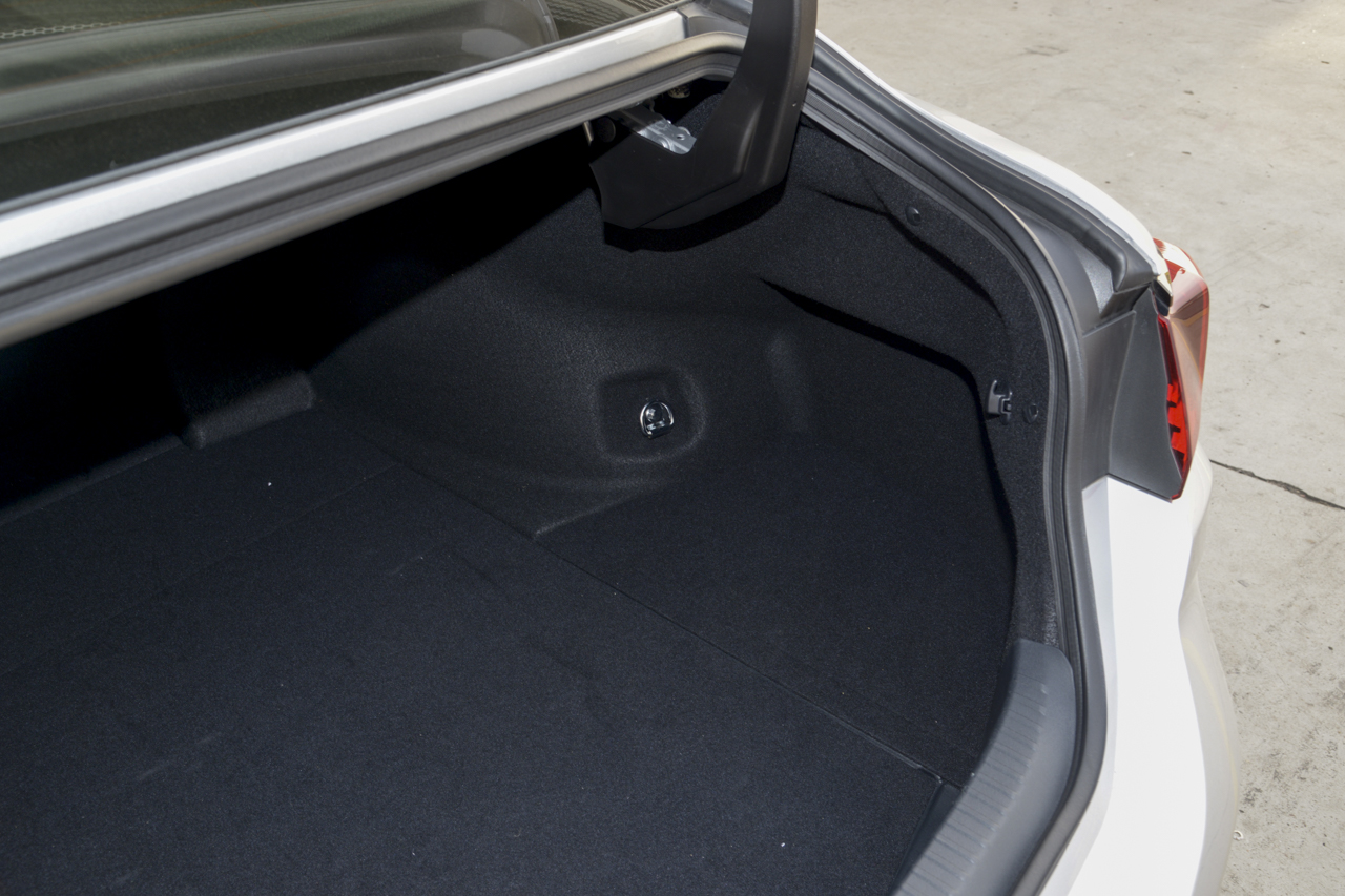 2018款雷克萨斯ES 2.5L自动260 F SPORT